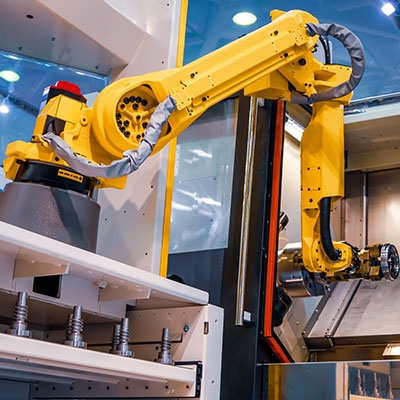 Contactless angle sensor of robot arm rotation