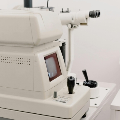 Linear encoder for medical equipment