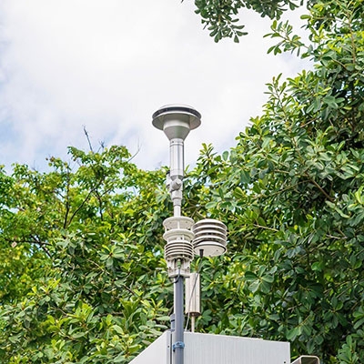 Mass air flow sensor for air sampler