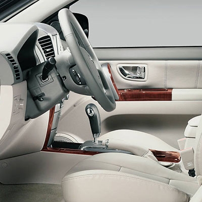 Photoelectric color sensor of automotive interiors