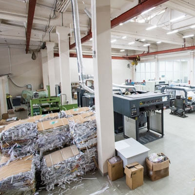 Photoelectric color sensor of packaging printing