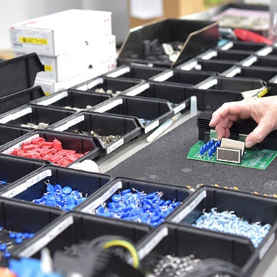 Photoelectric switch sensor for assembly line