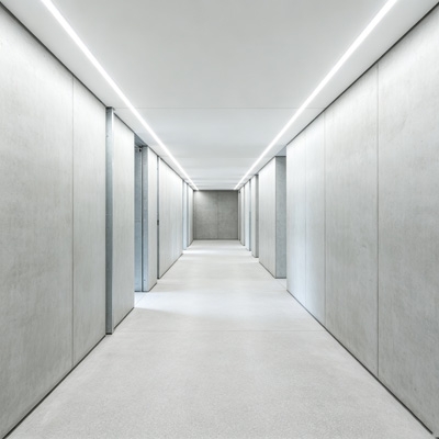 Recessed microwave presence sensor for corridors