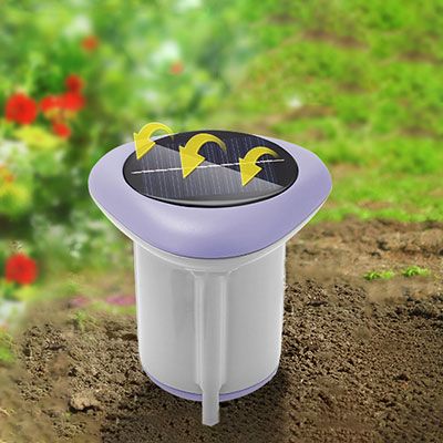 Solar soil moisture sensor for crops