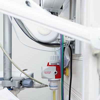 Ultrasonic gas flow sensor for medical oxygen concentrator