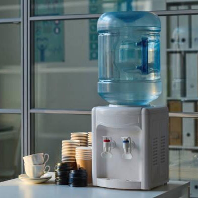 Water flow switch for water dispenser