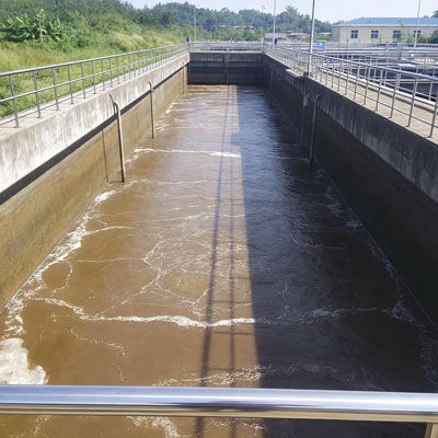 Waterproof ultrasonic water level sensor for wastewater level