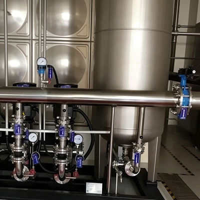 Wireless IoT water level sensor for constant pressure water supply